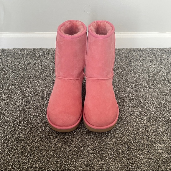 UGG Boots Pink - Picture 2 of 10